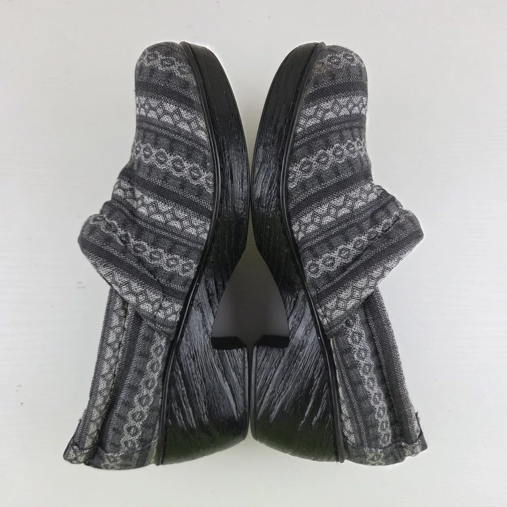 Born B.O.C. Gray/Black Slip On Fabric Clogs Heels Mules Women's Size 8 M